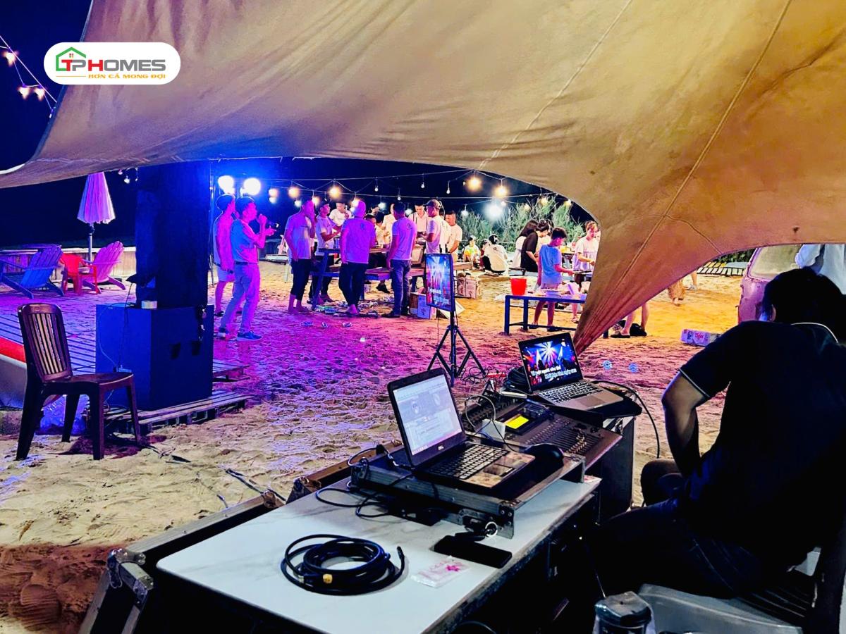 Click image for larger version

Name:	dj.jpg
Views:	3
Size:	182.7 KB
ID:	30302