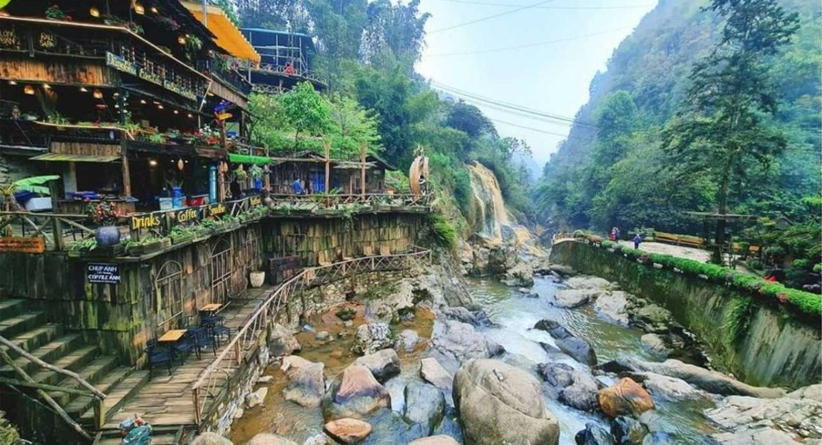 Click image for larger version

Name:	Bản Cát Cát.jpg
Views:	4
Size:	281.6 KB
ID:	30749
