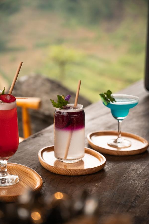 Click image for larger version

Name:	cocktail.jpg
Views:	4
Size:	49.8 KB
ID:	31052