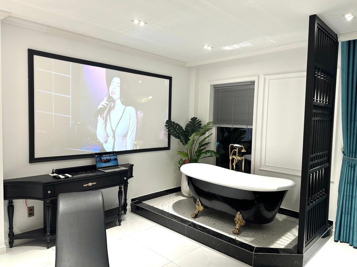 Click image for larger version

Name:	luxury-5.jpg
Views:	4
Size:	111.9 KB
ID:	31081