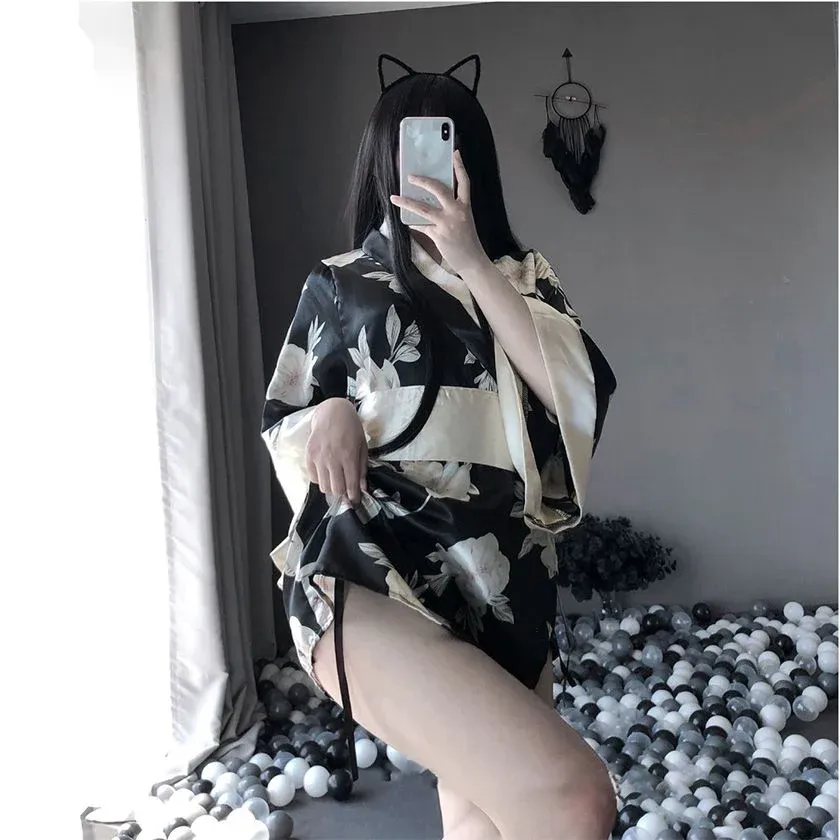 Click image for larger version

Name:	cosplay-3.webp
Views:	6
Size:	52.8 KB
ID:	31099
