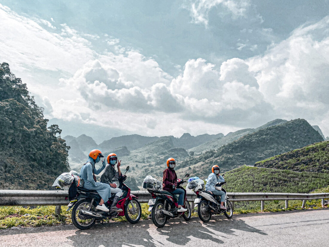 Click image for larger version

Name:	ha-giang-xe-may.jpg
Views:	5
Size:	289.5 KB
ID:	31215