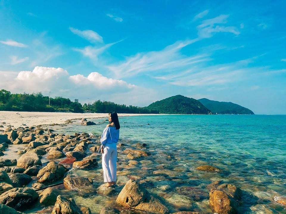 Click image for larger version

Name:	1_bai_tam_quan_lan_duoc_goi_la_hon_dao_ngoc_cua_dao_quan_lan_9b03e27738.jpg
Views:	23
Size:	194.9 KB
ID:	31237