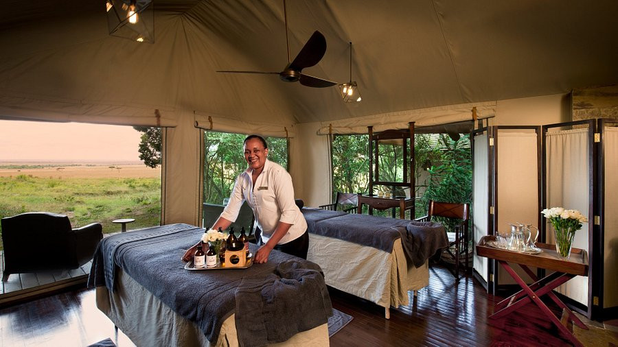 Click image for larger version

Name:	andbeyond-bateleur-camp.jpg
Views:	0
Size:	139.9 KB
ID:	31410