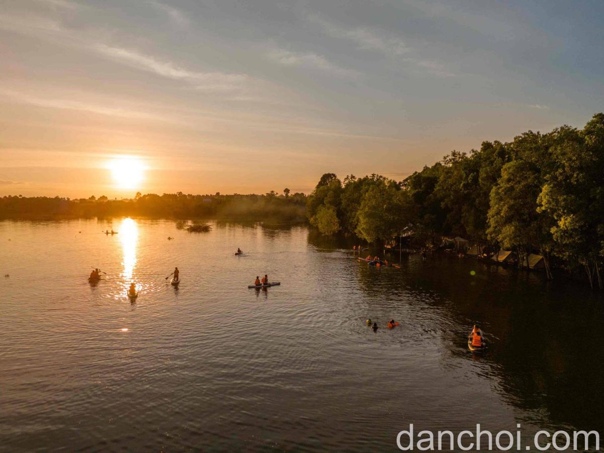 Click image for larger version

Name:	camping-ho-tri-an-8-2-scaled.jpg
Views:	2
Size:	114.3 KB
ID:	31928