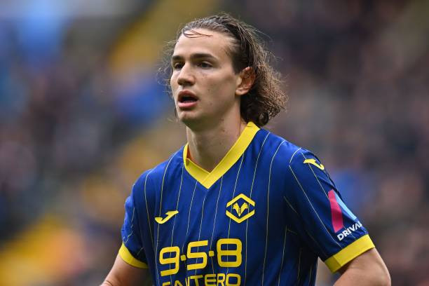 Click image for larger version

Name:	udine-italy-daniele-ghilardi-of-hellas-verona-during-the-serie-a-match-between-udinese-and.jpg
Views:	9
Size:	50.6 KB
ID:	32405
