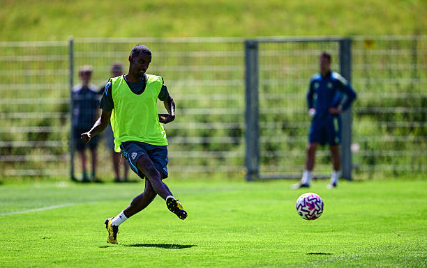 Click image for larger version

Name:	innsbruck-austria-alexander-isak-strikes-the-ball-during-the-newcastle-united-pre-season.jpg
Views:	9
Size:	67.2 KB
ID:	32699
