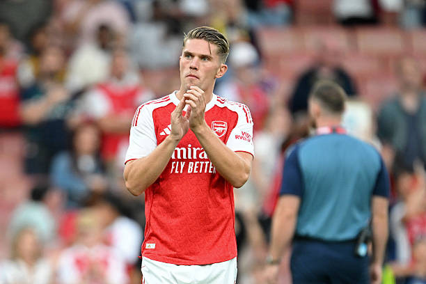 Click image for larger version

Name:	london-england-viktor-gyoekeres-of-arsenal-applauds-the-fans-following-the-pre-season.jpg
Views:	6
Size:	57.6 KB
ID:	33614