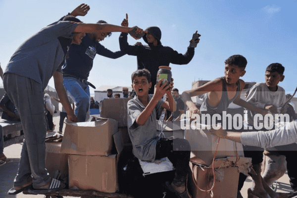 Click image for larger version

Name:	tin-tuc-uc-2.png
Views:	5
Size:	75.1 KB
ID:	34427