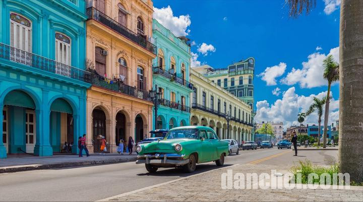 Click image for larger version

Name:	la-habana-vieja-en-cuba-07514876.jpg
Views:	6
Size:	107.4 KB
ID:	34705