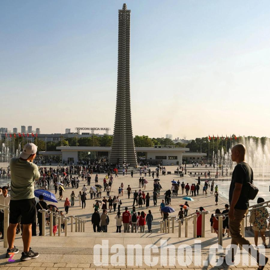 Click image for larger version

Name:	baotangquansu_7_znews_fotor_20250815173458.jpg
Views:	1
Size:	116.5 KB
ID:	34822