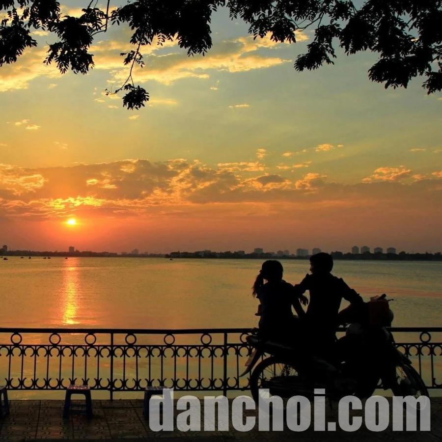 Click image for larger version

Name:	ho_tay_zing_8_fotor_20250815175228.jpg
Views:	1
Size:	99.1 KB
ID:	34827