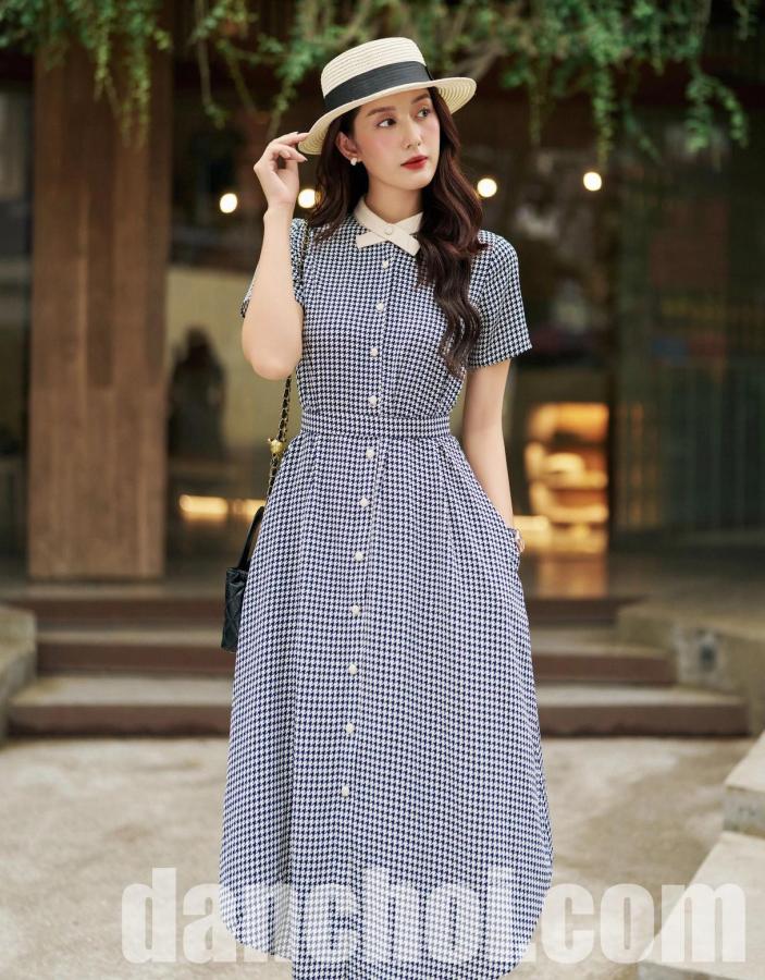 Click image for larger version

Name:	vay-dang-dai-oyster-17-17551412817691988837393.jpg
Views:	0
Size:	114.6 KB
ID:	35110
