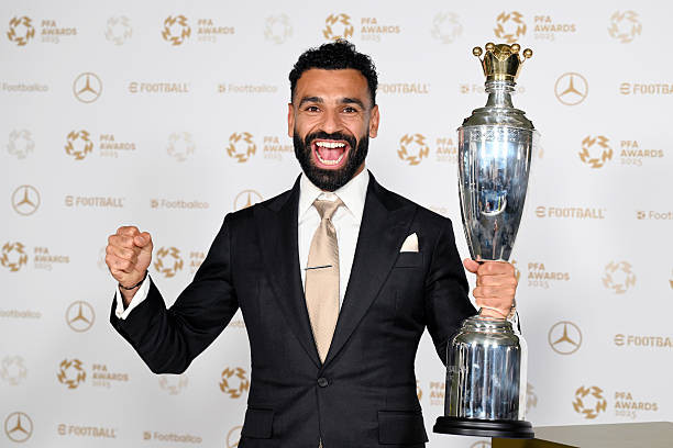 Click image for larger version

Name:	manchester-england-mohamed-salah-poses-with-the-mens-pfa-players-player-of-the-year-award.jpg
Views:	7
Size:	56.4 KB
ID:	35219