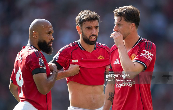 Click image for larger version

Name:	Bruno-Fernandes-bi-mat-dam-phan-Al-Ittihad-MU-doi-mat-nguy-co-mat-doi-truong-anhtronbai1-1755964262-198-width740height471.jpg
Views:	6
Size:	95.8 KB
ID:	35546