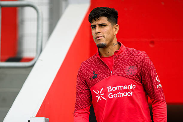Click image for larger version

Name:	leverkusen-germany-piero-hincapie-of-leverkusen-looks-on-during-a-training-session-at-the.jpg
Views:	9
Size:	57.8 KB
ID:	36152