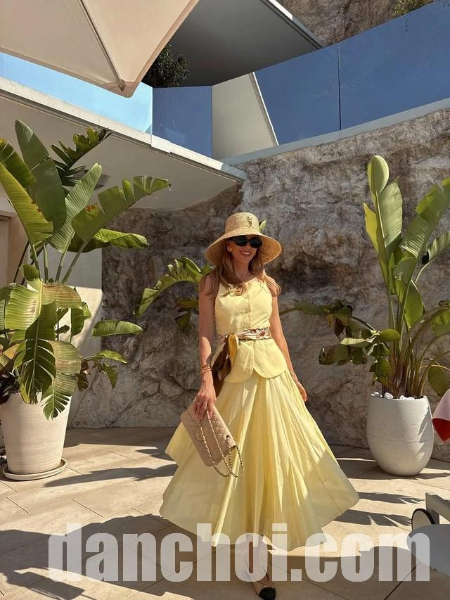 Click image for larger version

Name:	mau-sac-vang-alexandra-lapp-1756372451959364269200.jpg
Views:	5
Size:	153.6 KB
ID:	36210