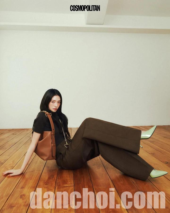 Click image for larger version

Name:	park-gyu-young-mau-sac-xu-huong-nau4-1756372452356703251183.jpg
Views:	3
Size:	53.9 KB
ID:	36216