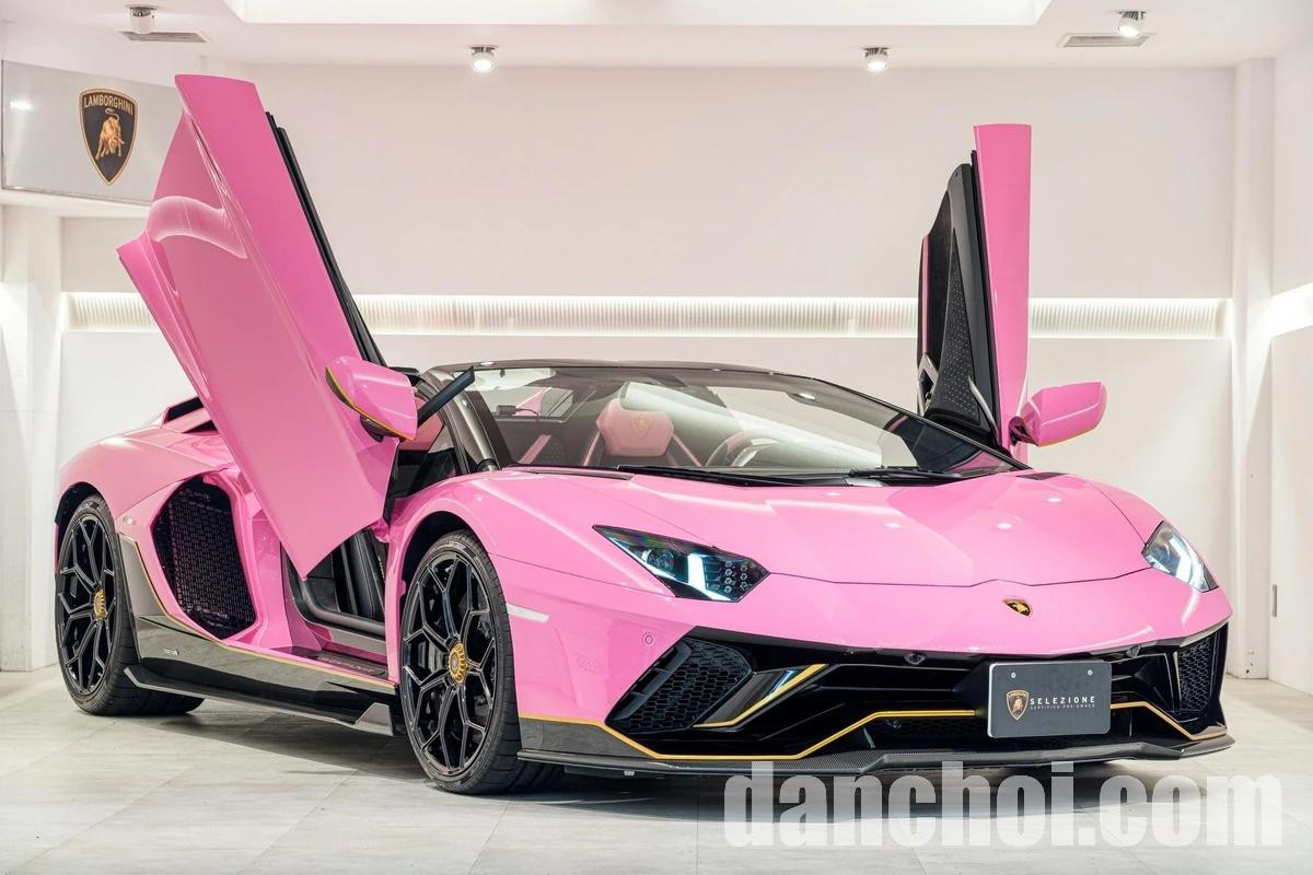 Click image for larger version

Name:	Lamborghini_Aventador_Ultimae_Roadster_Rosa_Babi_3.jpg
Views:	0
Size:	180.3 KB
ID:	36352