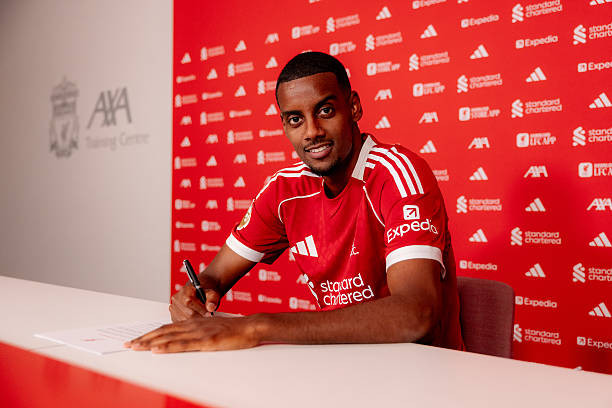 Click image for larger version

Name:	kirkby-england-alexander-isak-signs-for-liverpool-fc-at-axa-training-centre-on-september-01.jpg
Views:	3
Size:	67.9 KB
ID:	36389