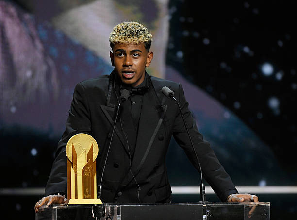 Click image for larger version

Name:	paris-france-lamine-yamal-speaks-on-stage-with-the-mens-kopa-trophy-during-the-69th-ballon.jpg
Views:	9
Size:	46.2 KB
ID:	38454