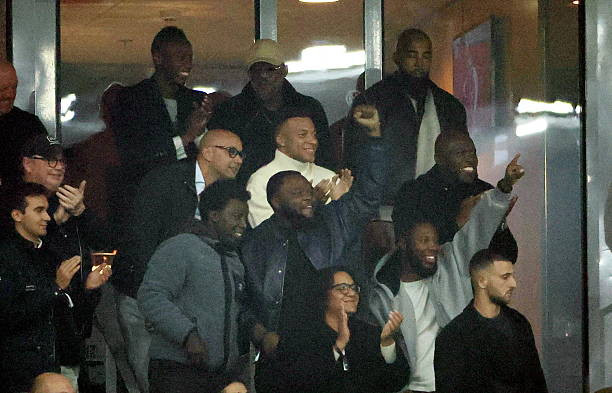 Click image for larger version

Name:	lille-france-kylian-mbappe-celebrate-in-familly-the-first-goal-of-his-brother-ethan-mbappe-of.jpg
Views:	13
Size:	71.8 KB
ID:	40104