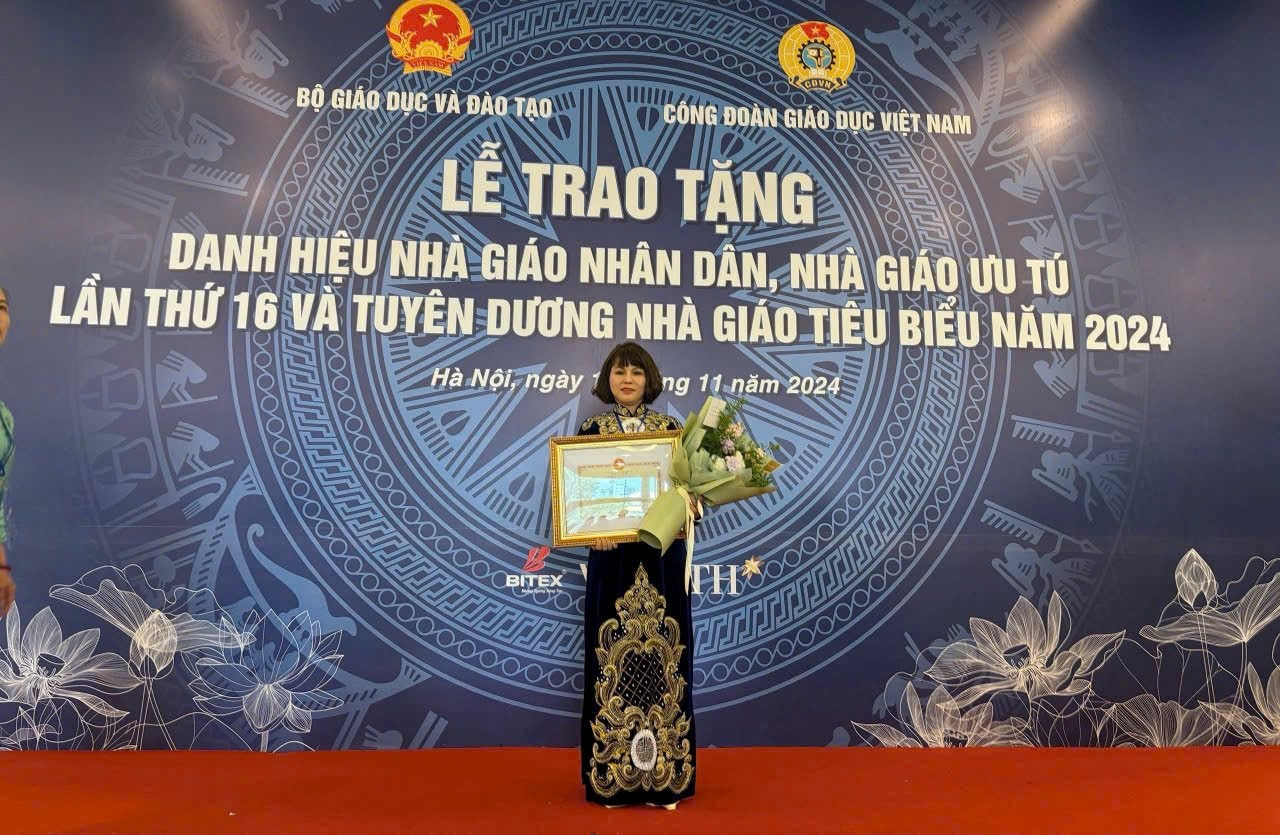 Click image for larger version  Name:	pgs-ts-tran-thi-khanh-tuong-2.1-dh-y-khoa-pnt.jpg Views:	0 Size:	328.0 KB ID:	40347