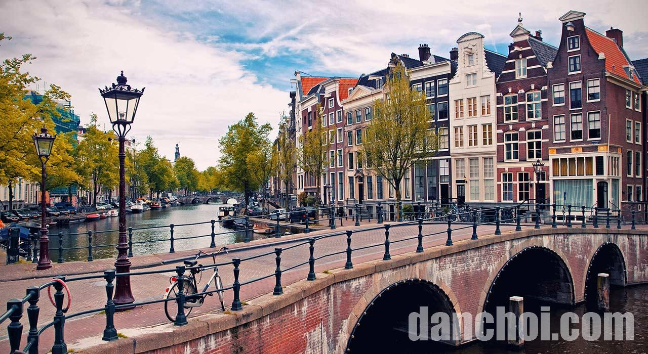 Click image for larger version

Name:	du-lich-amsterdam.jpg
Views:	5
Size:	360.4 KB
ID:	40360