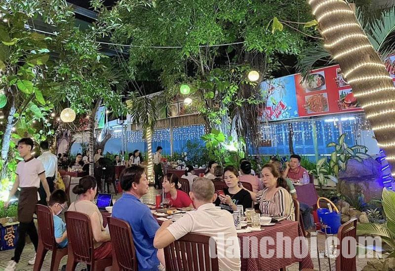 Click image for larger version

Name:	khong-gian-nha-hang-vuon-ca.jpg
Views:	0
Size:	211.8 KB
ID:	42520