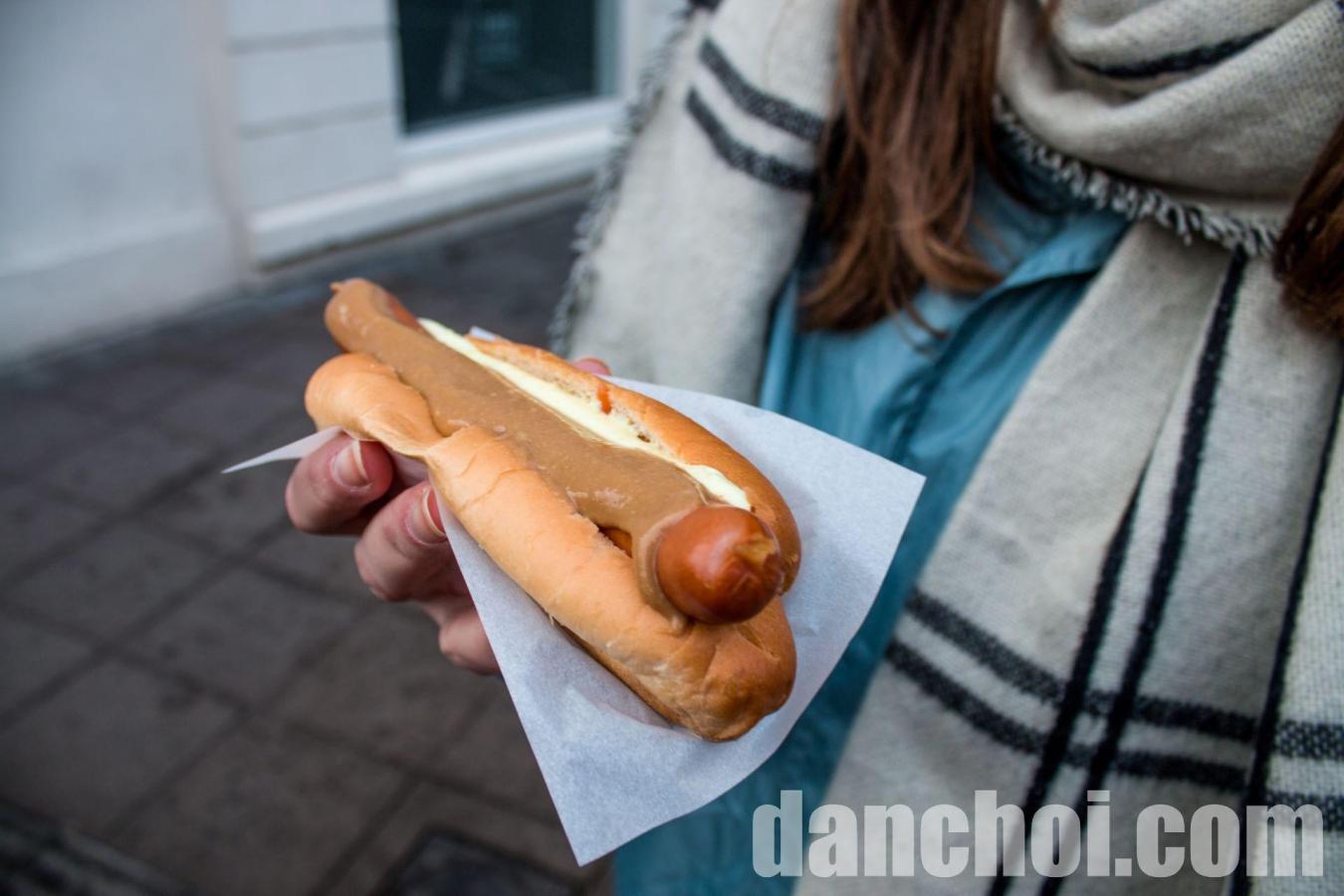 Click image for larger version

Name:	Intrepid-Travel-Iceland_Baejarins-Beztu-Pylsur-Hotdog-Stand.jpg
Views:	6
Size:	98.1 KB
ID:	42860