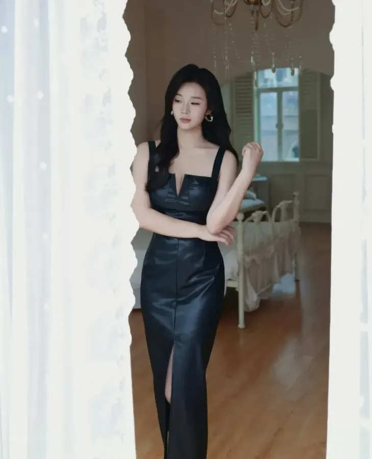 Click image for larger version

Name:	Kieu-Thach-Lam.webp
Views:	5
Size:	18.4 KB
ID:	42941