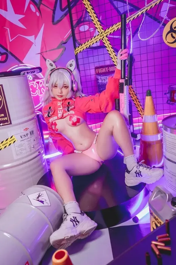 Click image for larger version

Name:	Alice-Hoang-Anh_14.webp
Views:	8
Size:	70.5 KB
ID:	43278