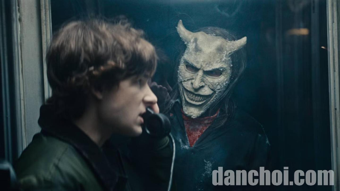 Click image for larger version

Name:	black_phone_2_review.jpg
Views:	0
Size:	76.3 KB
ID:	43380