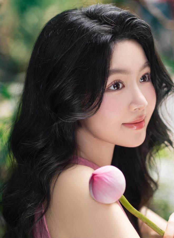 Click image for larger version

Name:	561695912_1225663759596012_2737283894067239077_n-1760578811-309-width1320height1800.jpg
Views:	29
Size:	61.6 KB
ID:	44602