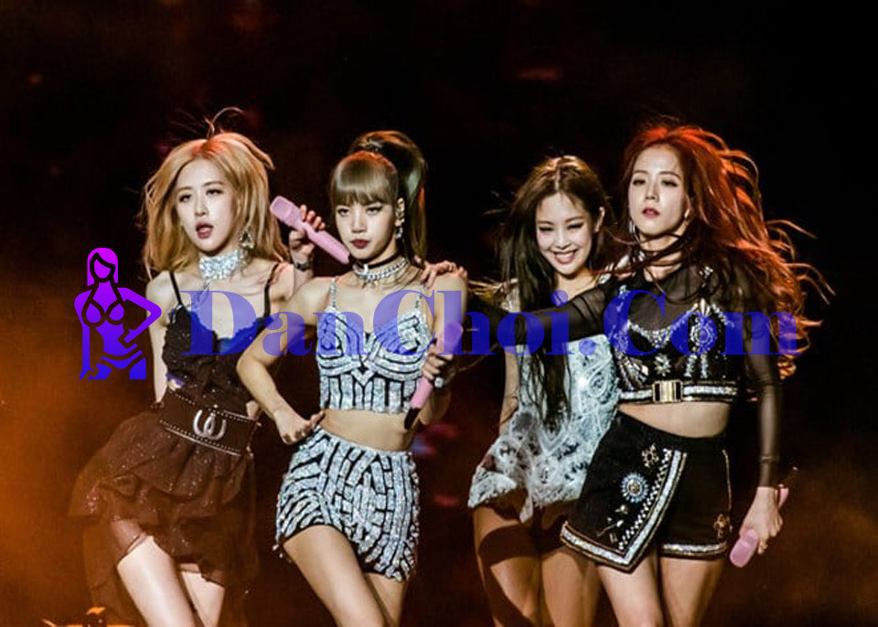 Rộ tin Blackpink trở lại Việt Nam: Lịch trình bí ẩn hé lộ điều gì?