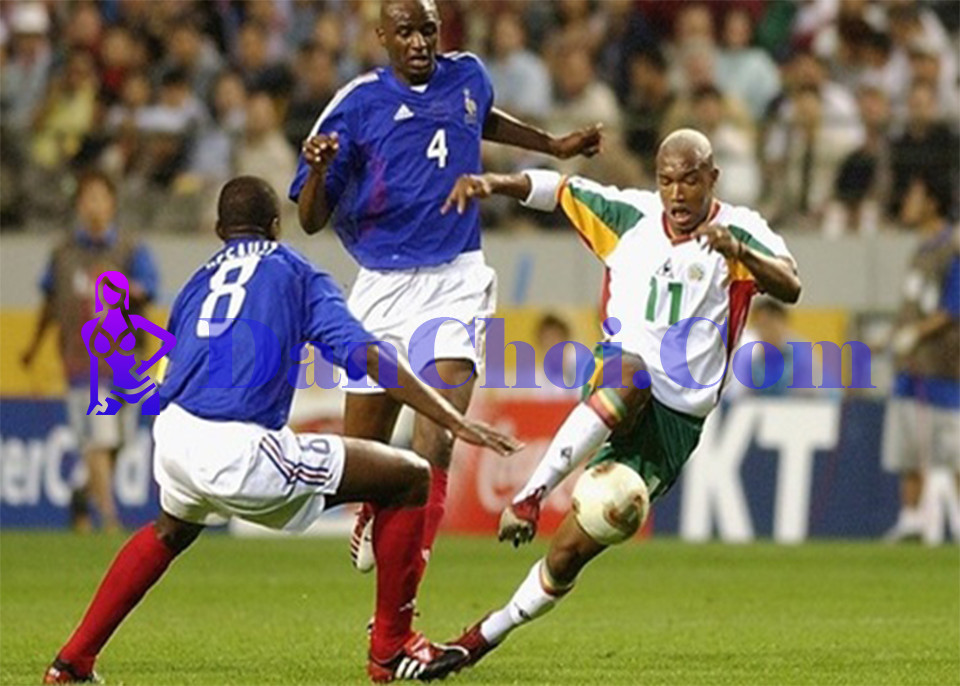 Khi chính quốc đấu thuộc địa: Những cuộc chạm trán độc nhất trong lịch sử World Cup