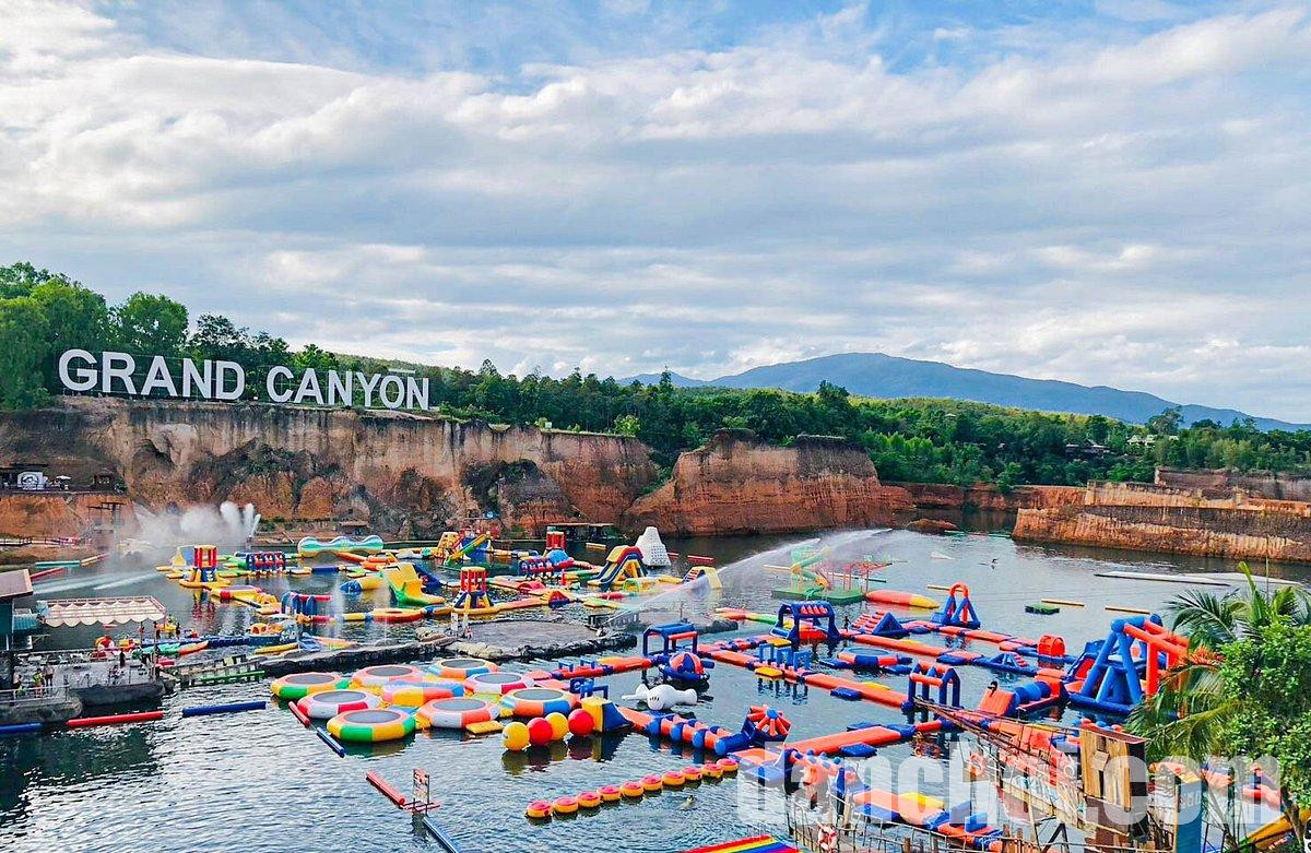 Click image for larger version

Name:	grand-canyon-water-park.jpg
Views:	0
Size:	389.8 KB
ID:	45559