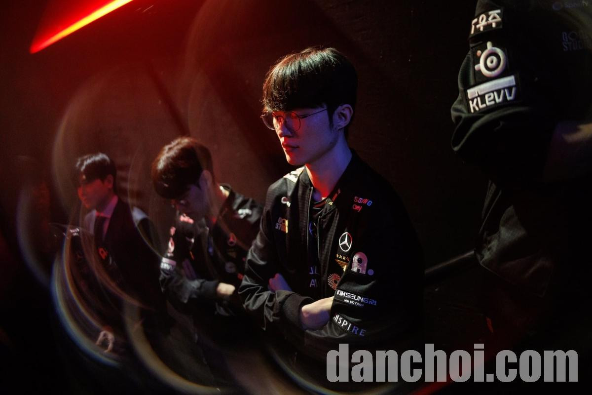 Click image for larger version  Name:	faker-den-viet-nam-2.jpg Views:	0 Size:	114.3 KB ID:	45751