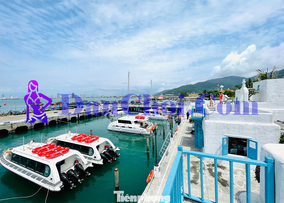 Santorini – Thiên đường biển xanh dành cho tín đồ sống ảo