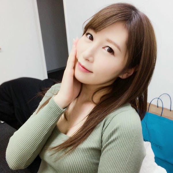 Click image for larger version  Name:	Aki-Sasaki-la-mot-trong-nhung-nu-dien-vien-JAV-noi-tieng-tai-Nhat-Ban-duoc-dong-dao-khan-gia-yeu-thich.jpg Views:	0 Size:	78.2 KB ID:	46349