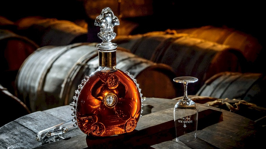 Cognac Louis XIII: Chiêm ngưỡng bộ sưu tập cả tỷ bạc và tinh hoa