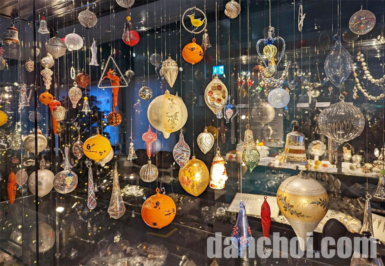 Click image for larger version

Name:	du-lich-lauscha-duc-bao-tang-thuy-tinh-qua-chau-giang-sinh.jpg
Views:	5
Size:	418.4 KB
ID:	46783