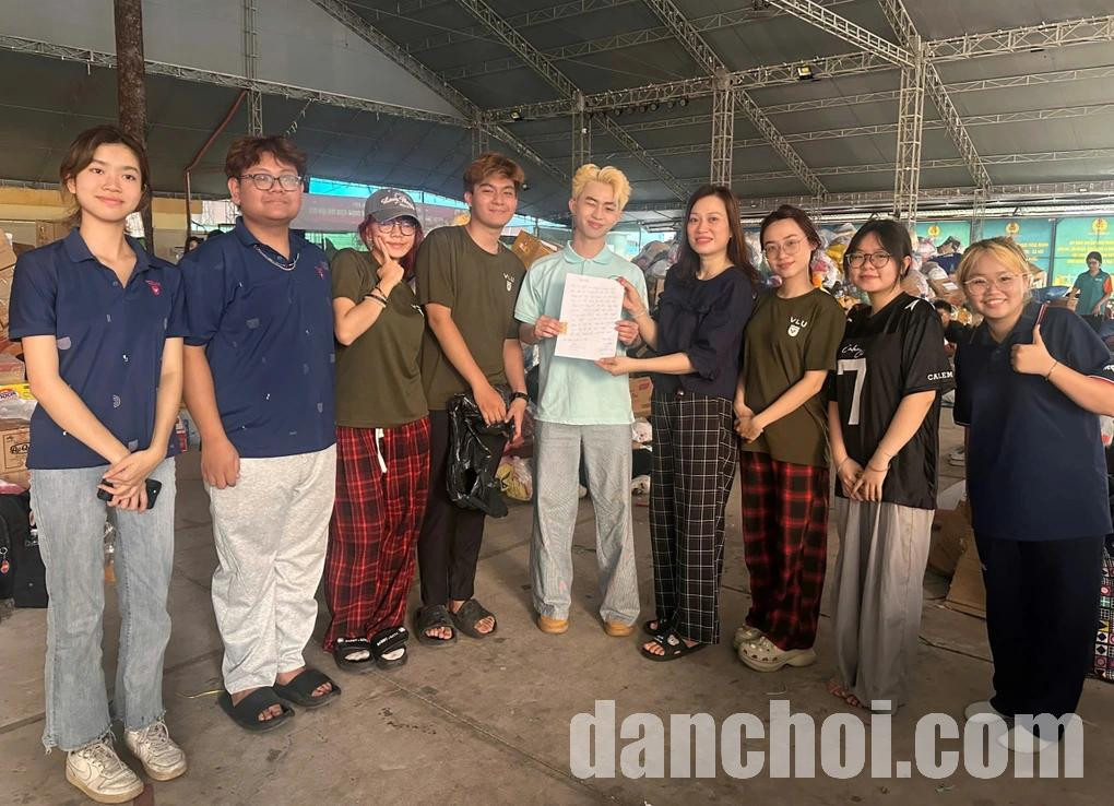 Click image for larger version

Name:	vang-mieng2-edited-1764164984006.jpg
Views:	4
Size:	214.8 KB
ID:	46810