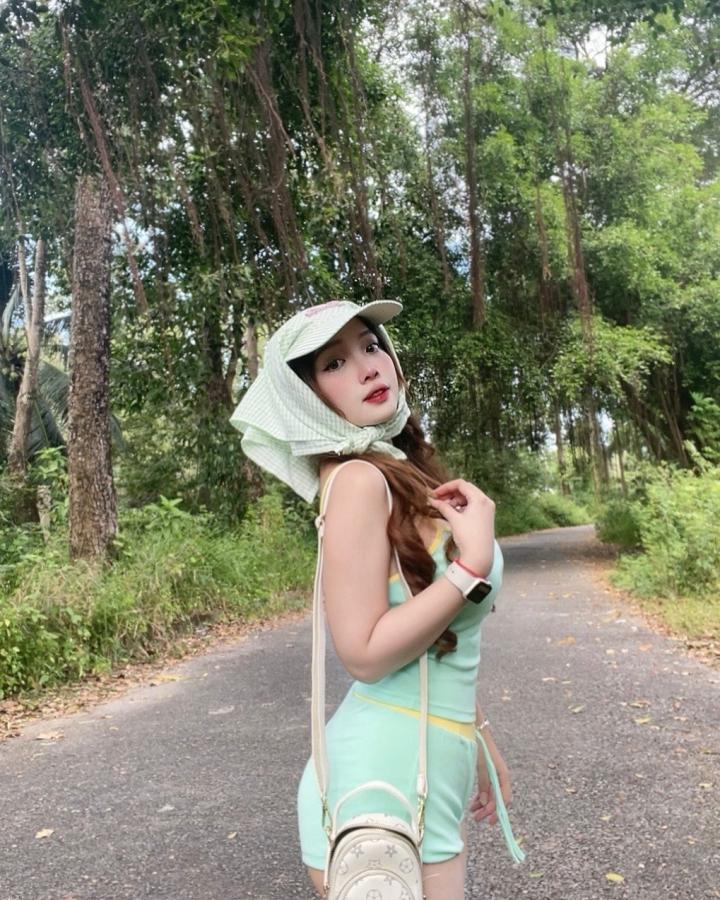 Click image for larger version

Name:	SSvid.app - Chixinhiu 🐠 @prettyme_sg-DC_gMJvSGvt[1080x1349].jpg
Views:	21
Size:	138.5 KB
ID:	48493