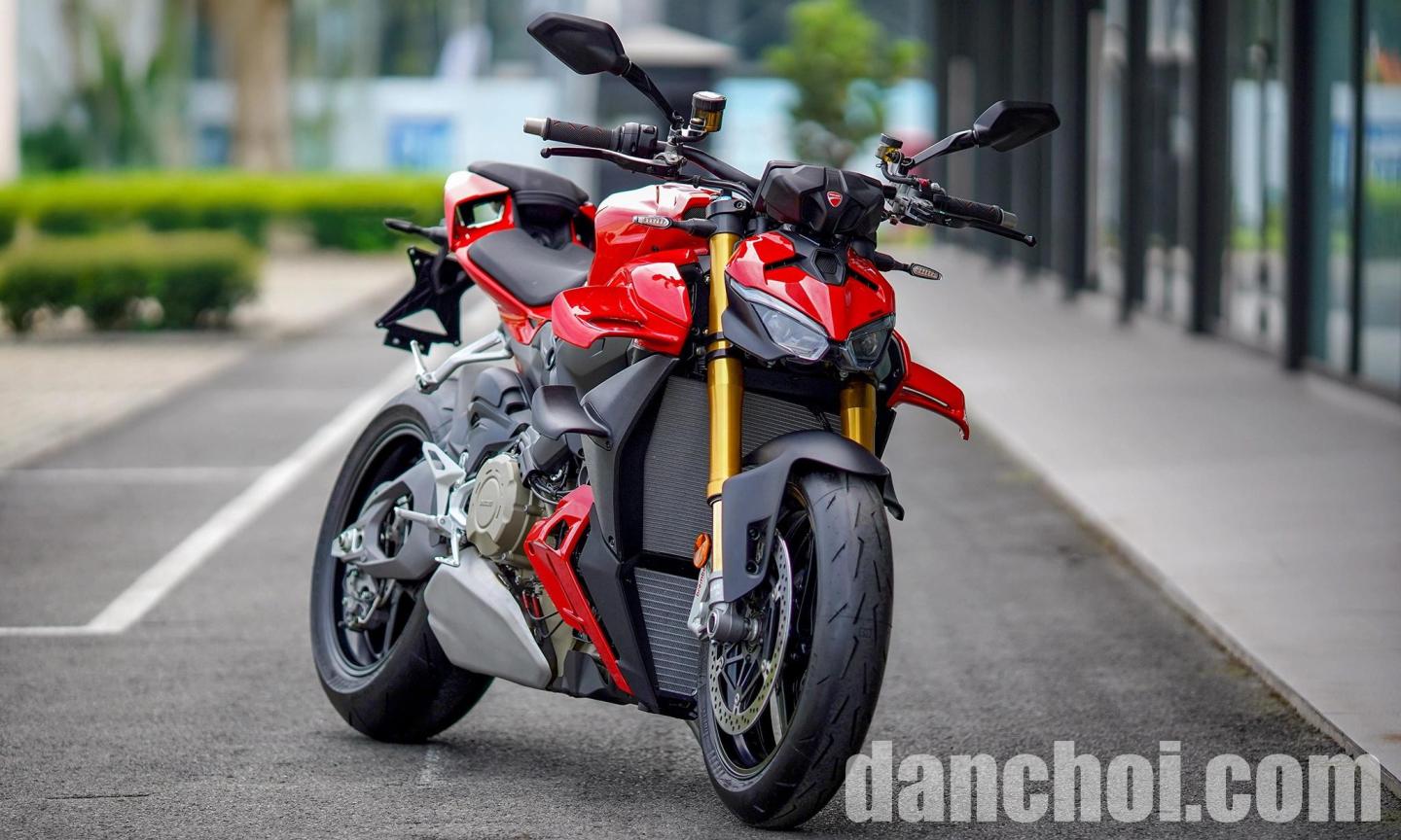 Click image for larger version

Name:	Ducati-Panigale-Streetfighter-6022-2621-1764664130.jpg
Views:	8
Size:	157.5 KB
ID:	48580