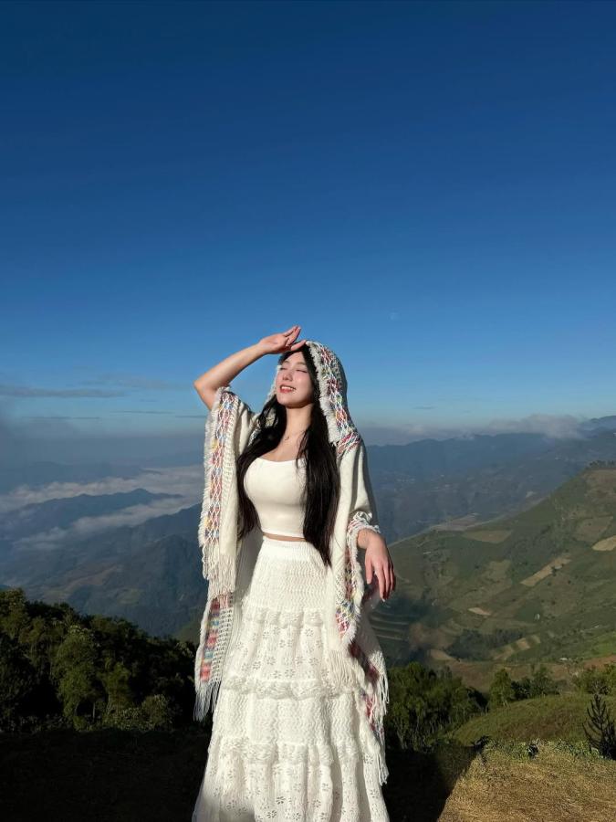 Click image for larger version

Name:	SSvid.app - Thuỵ Sĩ tại Tà Xùa 🙈-DRXPn_MkuGf[1080x1440].jpg
Views:	13
Size:	58.7 KB
ID:	48687