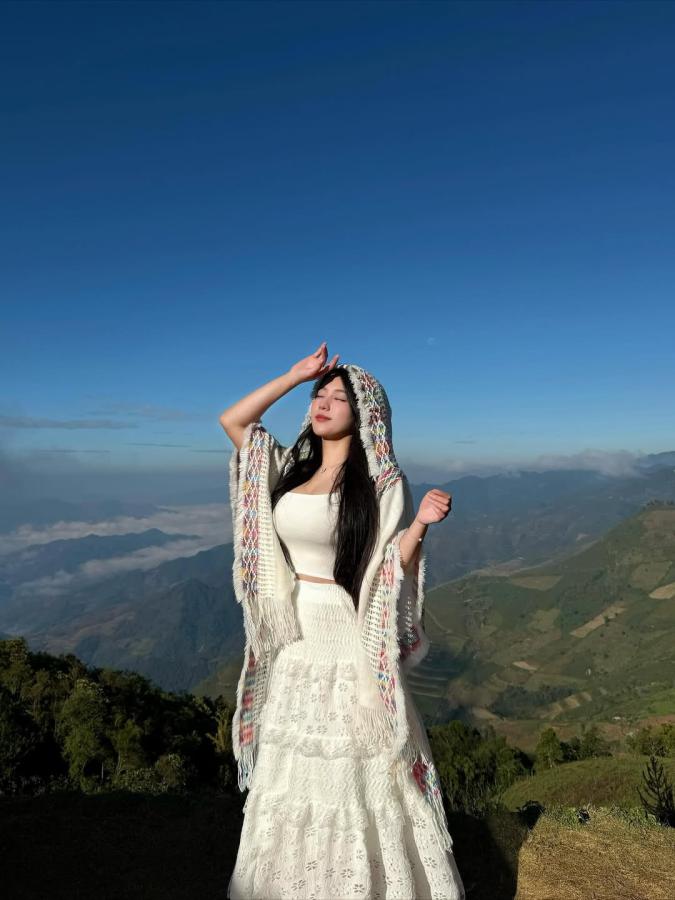 Click image for larger version

Name:	SSvid.app - Thuỵ Sĩ tại Tà Xùa 🙈-DRXPn_hEnqN[1080x1440].jpg
Views:	13
Size:	58.9 KB
ID:	48691