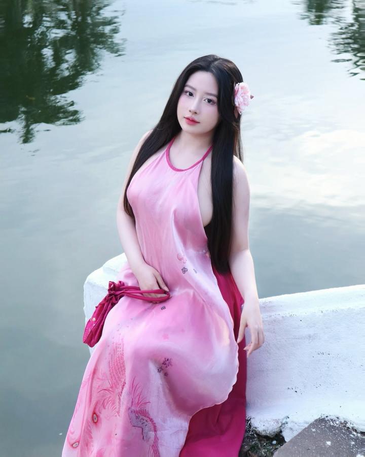 Click image for larger version

Name:	SSvid.app - Má hồng em còn tuôi son, -DE31miVSC7F[1080x1350].jpg
Views:	2
Size:	59.1 KB
ID:	48741