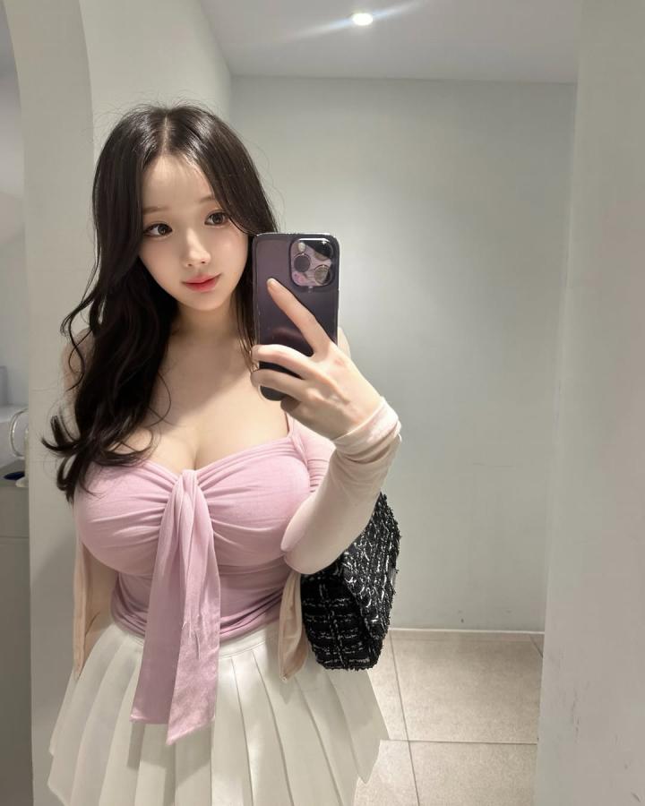 Click image for larger version

Name:	SSvid.app - 오랜만에 밖에 나와서 -DL97buEpkfA[1080x1350].jpg
Views:	8
Size:	49.6 KB
ID:	49188