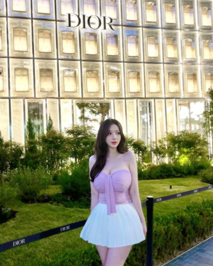 Click image for larger version

Name:	SSvid.app - 오랜만에 밖에 나와서 -DL97buHJwoB[1080x1350].jpg
Views:	8
Size:	116.0 KB
ID:	49198